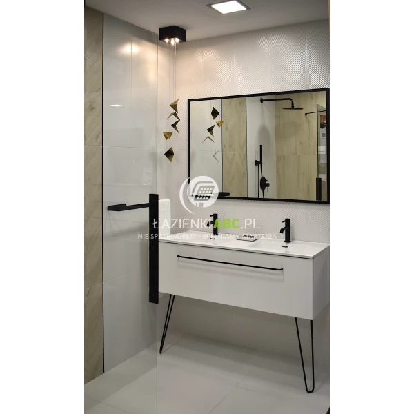 Czarna-bateria-umywalkowa-Omnires-Y1210N-BL-99744