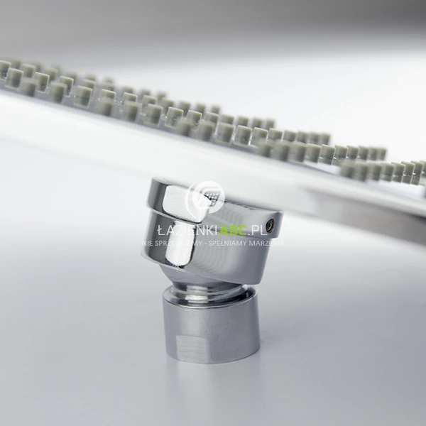 Deszczownica-kwadratowa-20x20-mosiezna-Omnires-SLIMLINE-WG220CR-29955