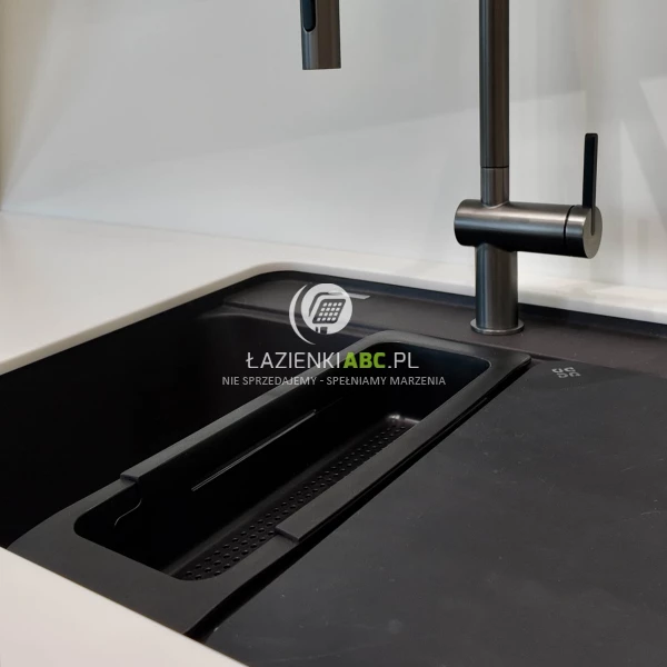 Koszyk-rozsuwany-do-zlewozmywaka-134x395-Deante-ZZB-N00L-czarny-230125