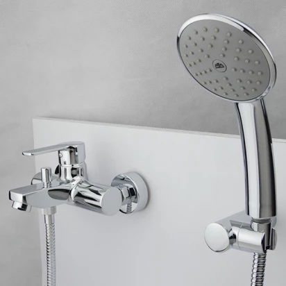 Bateria wannowa z zestawem natryskowym Paffoni RED 024