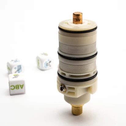 Głowica termostatyczna kolumny Omnires Y CZ2512