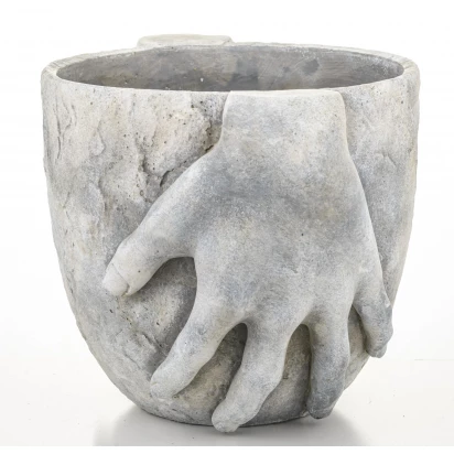 Osłonka z motywem dłoni Cyrus Stone 142056 cementowa szara