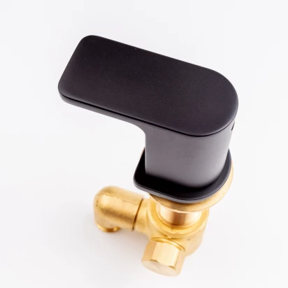 Przełącznik kompletny baterii wannowej 4 otworowej Omnires BARETTI CZ1408 czarny mat